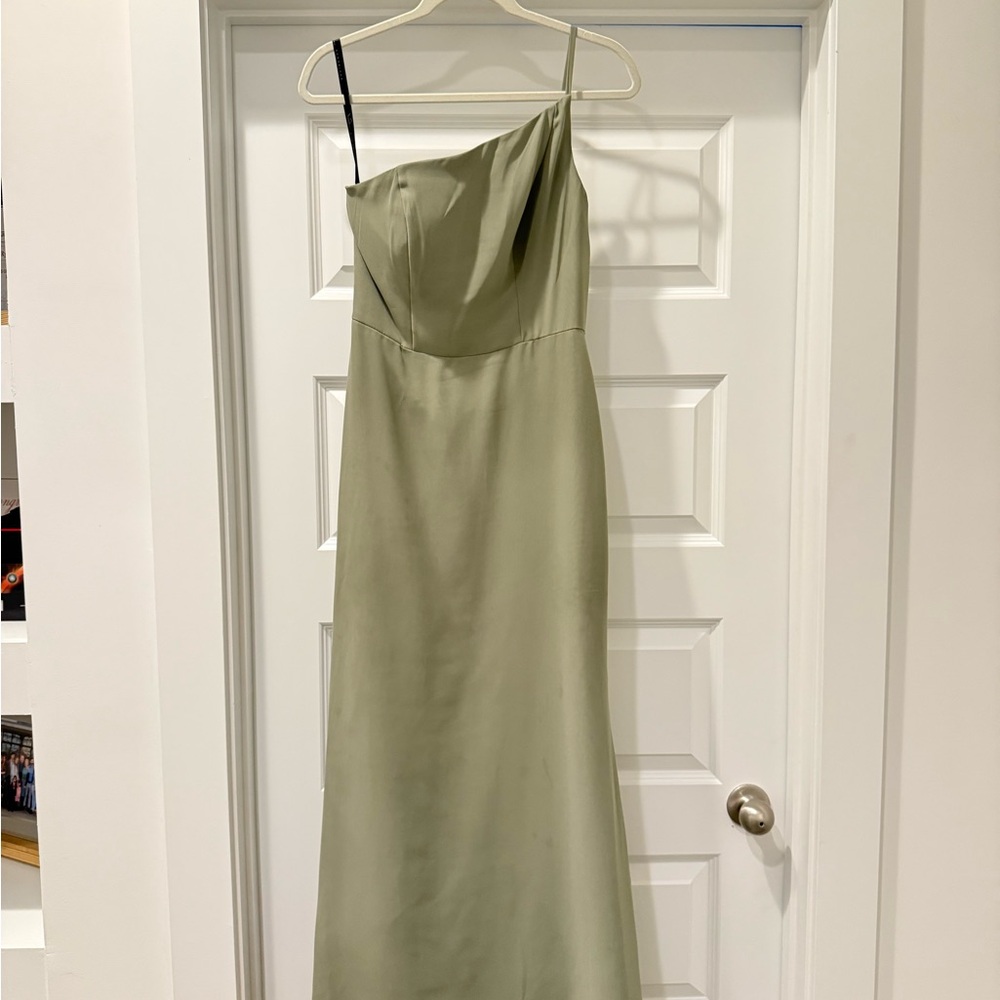 Hayley Paige Occasions Green One-Shoulder Sleeveless Dress
